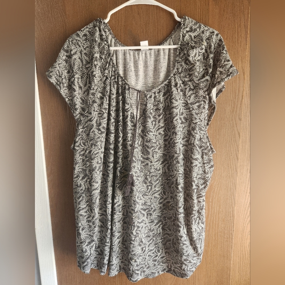Old Navy Monochrome Patterned Blouse